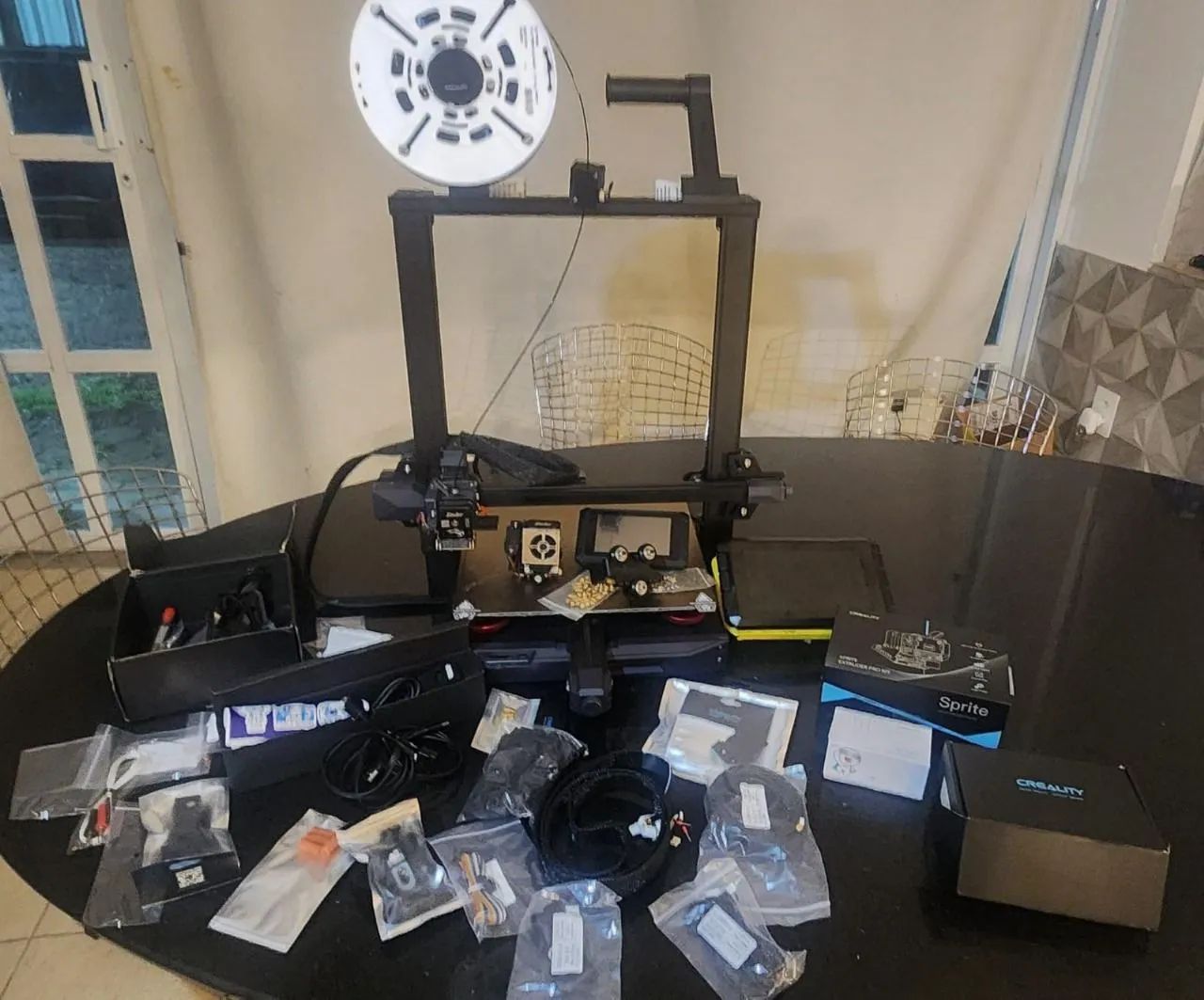Impressora 3D Ender 3 S1 Plus + Acessórios e peças extras