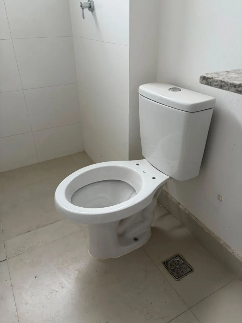 2 Vasos sanitatarios caixa acoplada - Foto 2