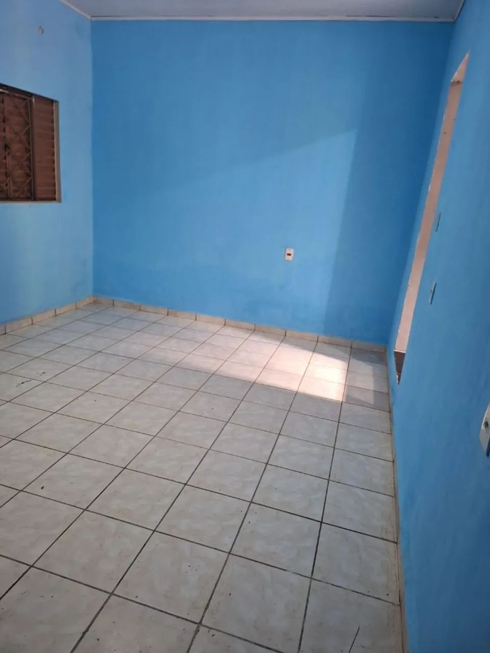 Aluga-se ambiente de 02 cômodos, sendo quarto com banheiro.  - Foto 4