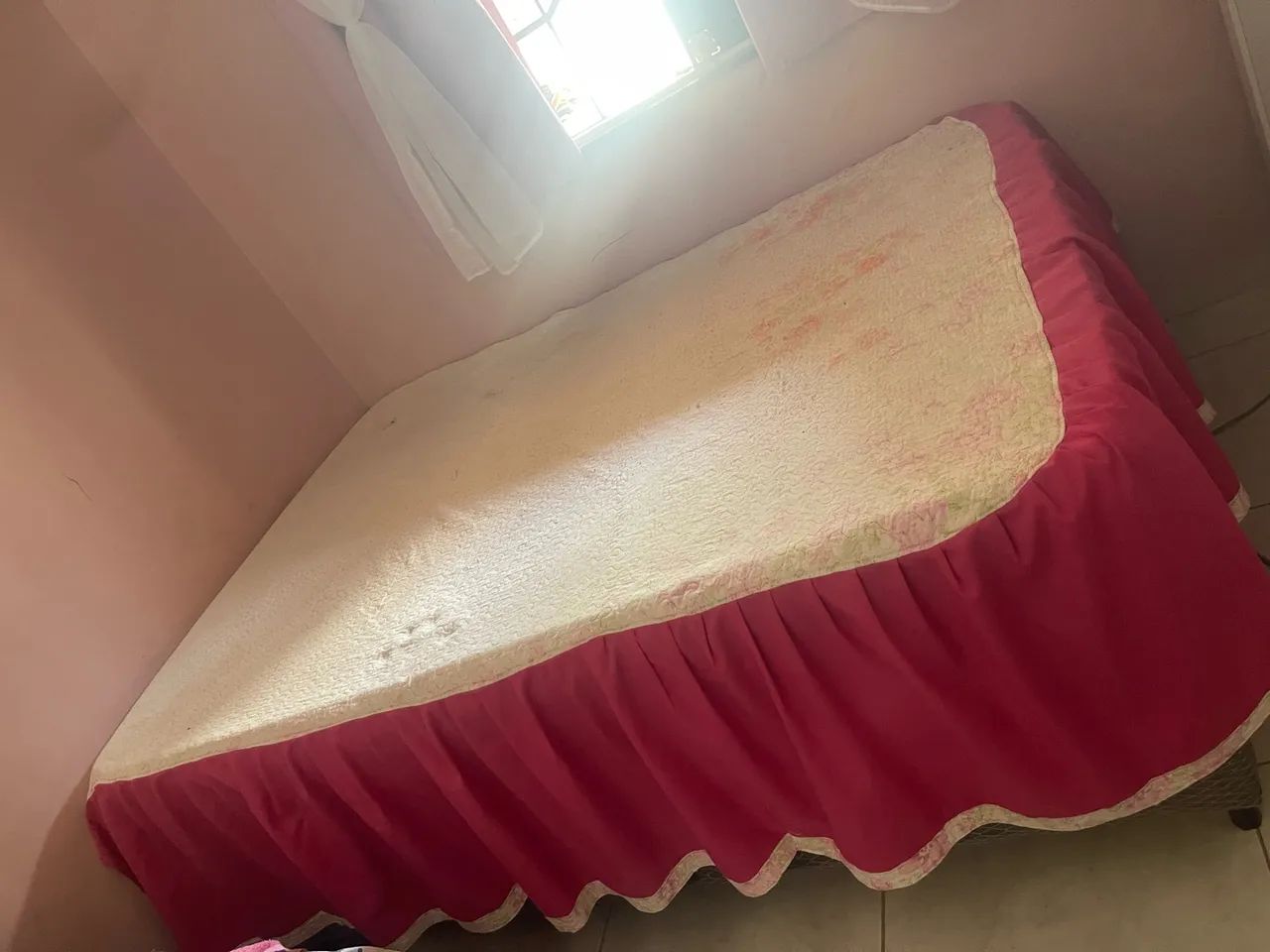 Cama casal box c/ colchão 