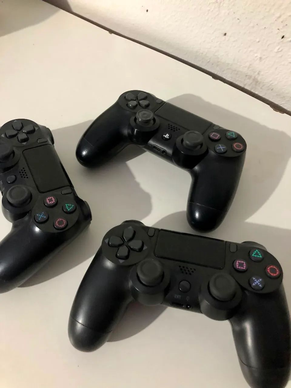 3 controles de PS4 - Foto 3