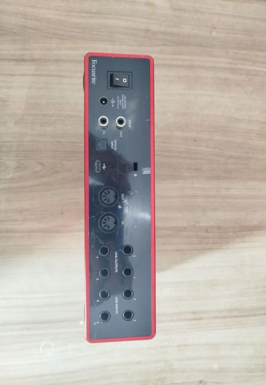 Focusrite Scarlett 18i8 (3ª Geração) - Foto 3