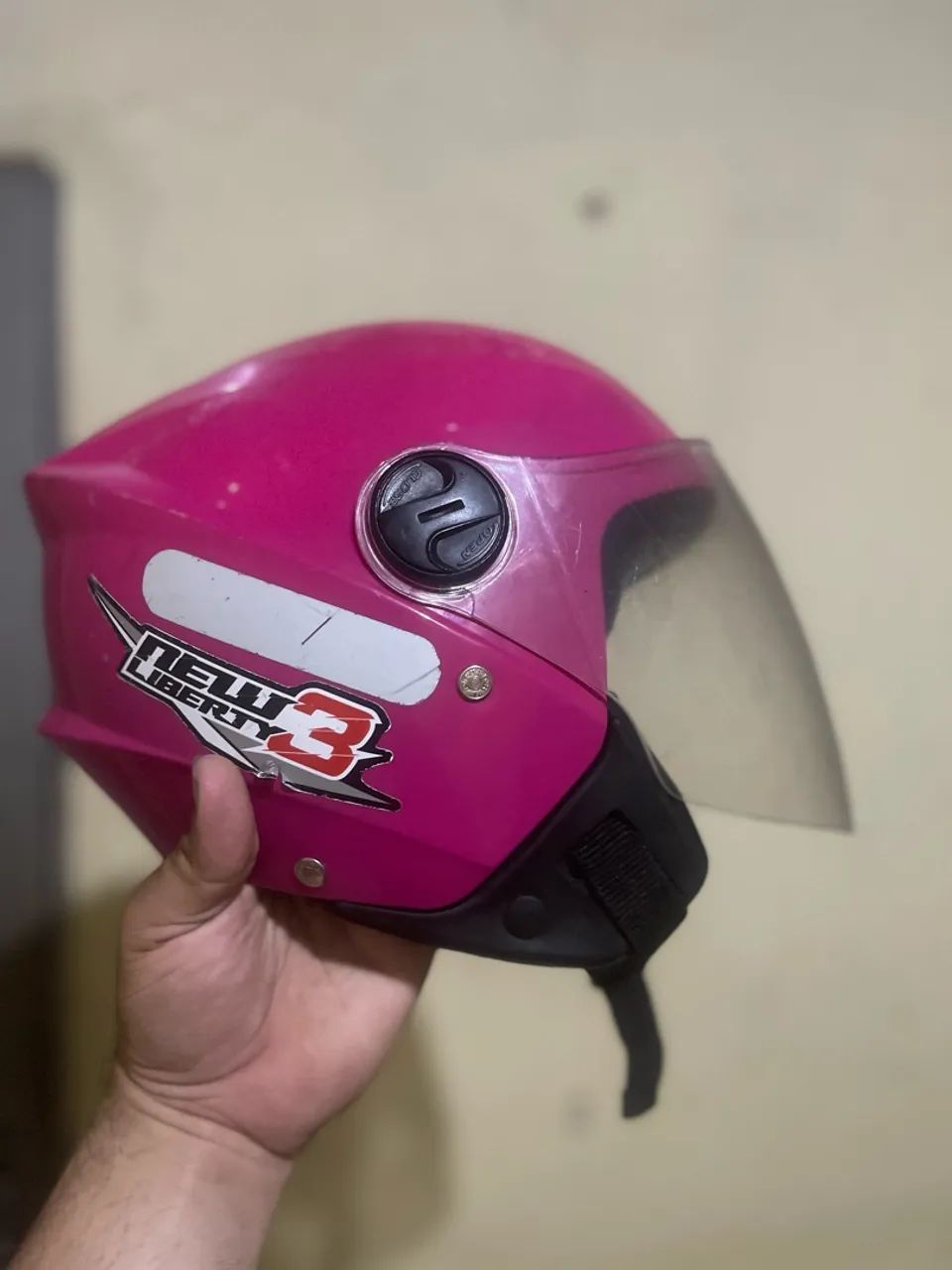 Capacete top