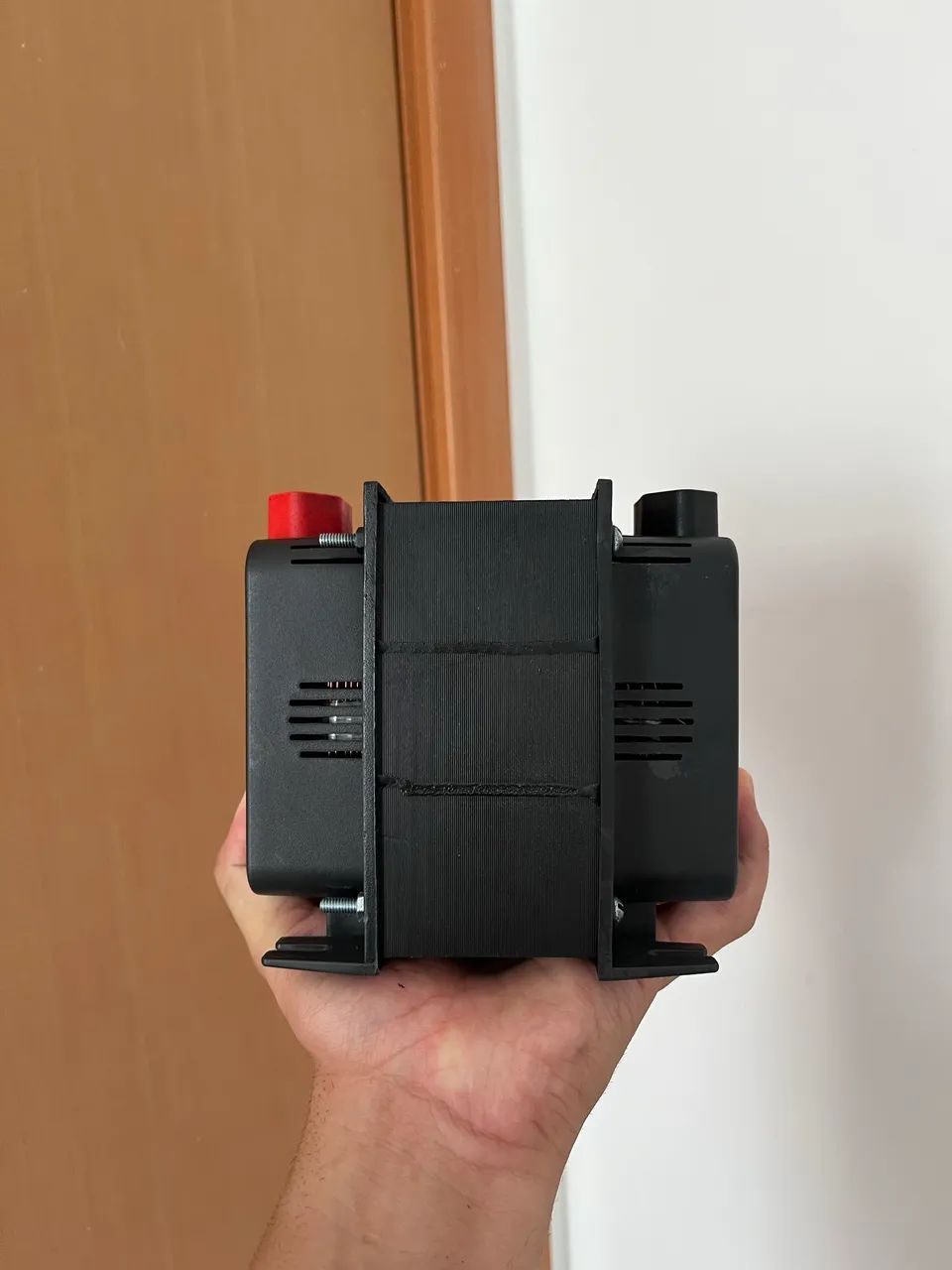 TRANSFORMADOR 5000VA NOVO - Foto 3