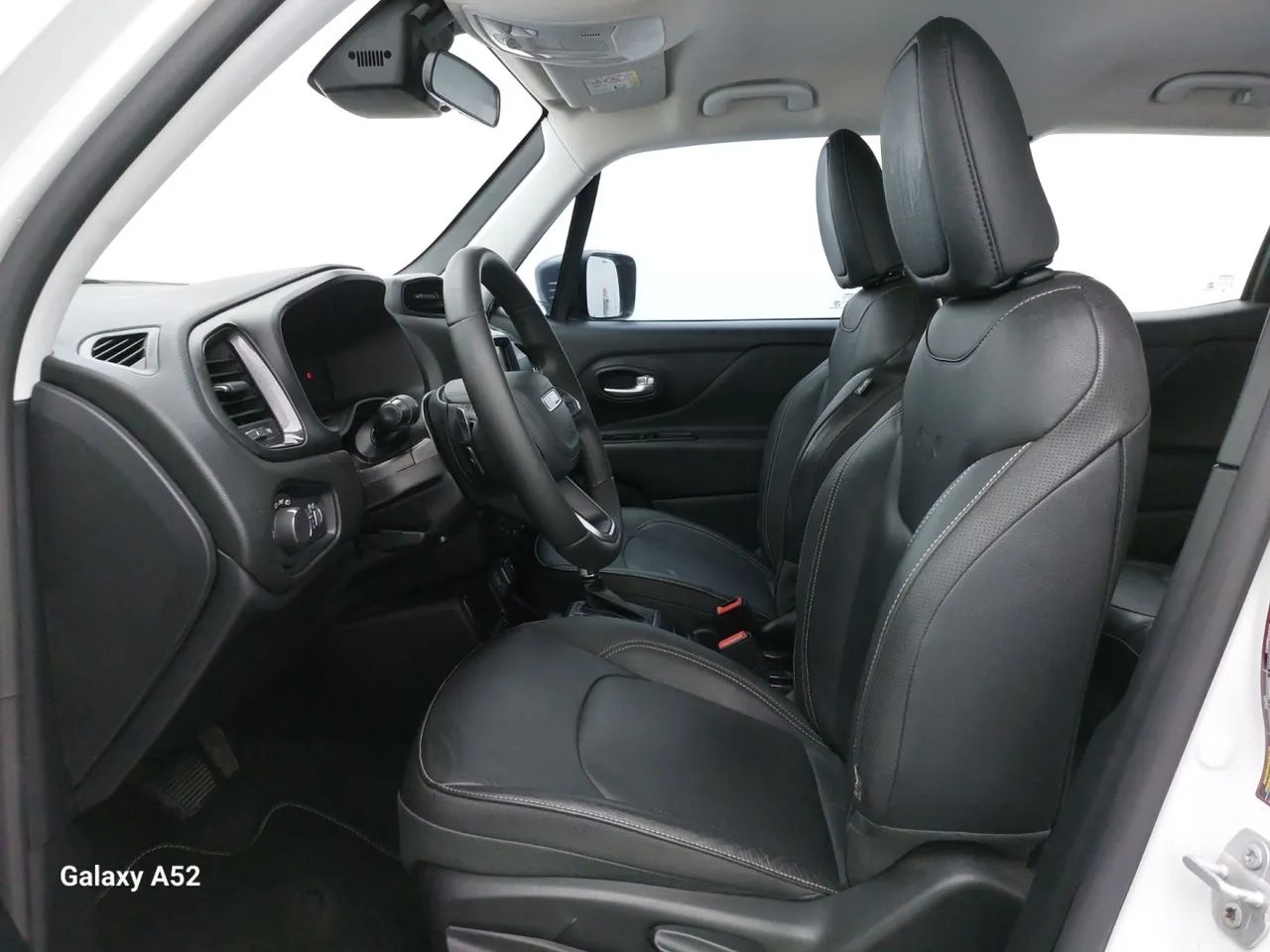 Jeep Renegade Long. T270 1.3 TB 4x2 Flex Aut., foto 16 de 18