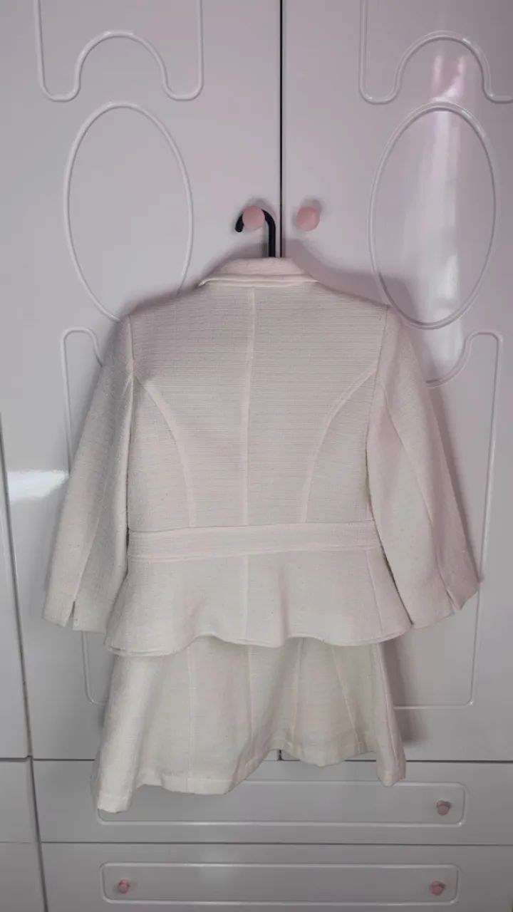 Conjunto Blazer e Saia Bege Alfaiataria  - Foto 3