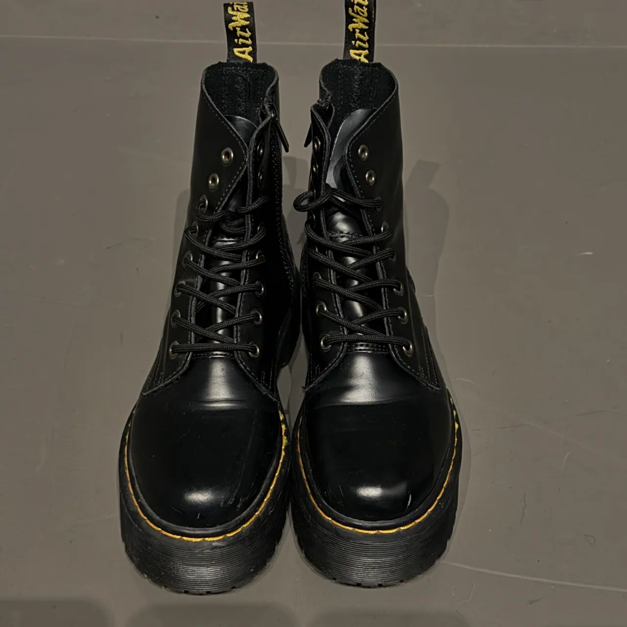 Bota Dr Martens Preta 39/40