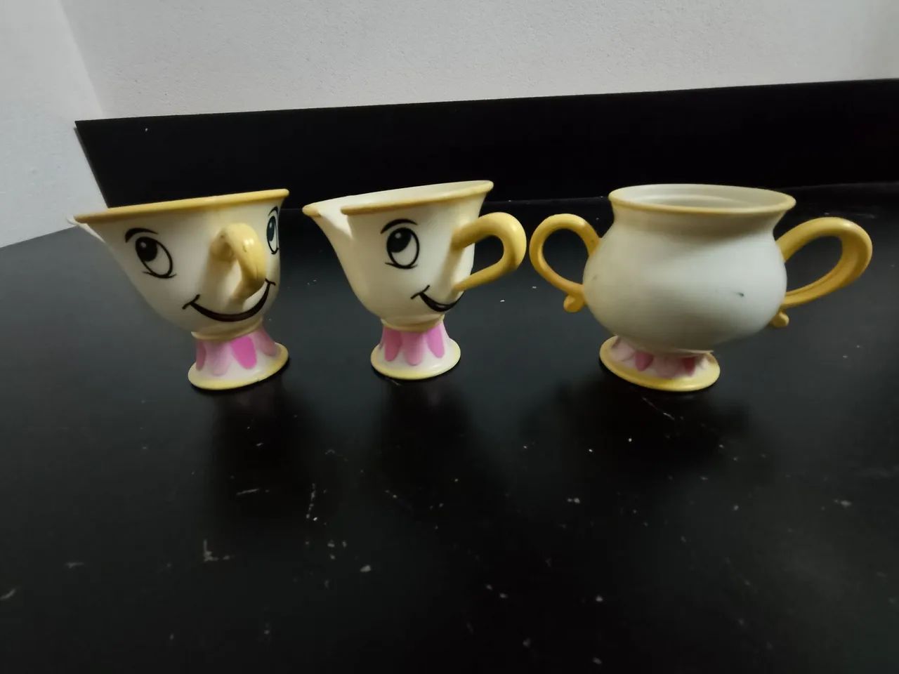 Conjunto em PVC desenho A Bela e a Fera - Foto 2