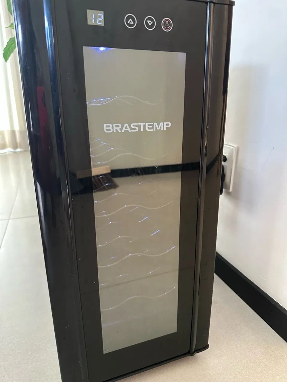 Adega Brastemp 