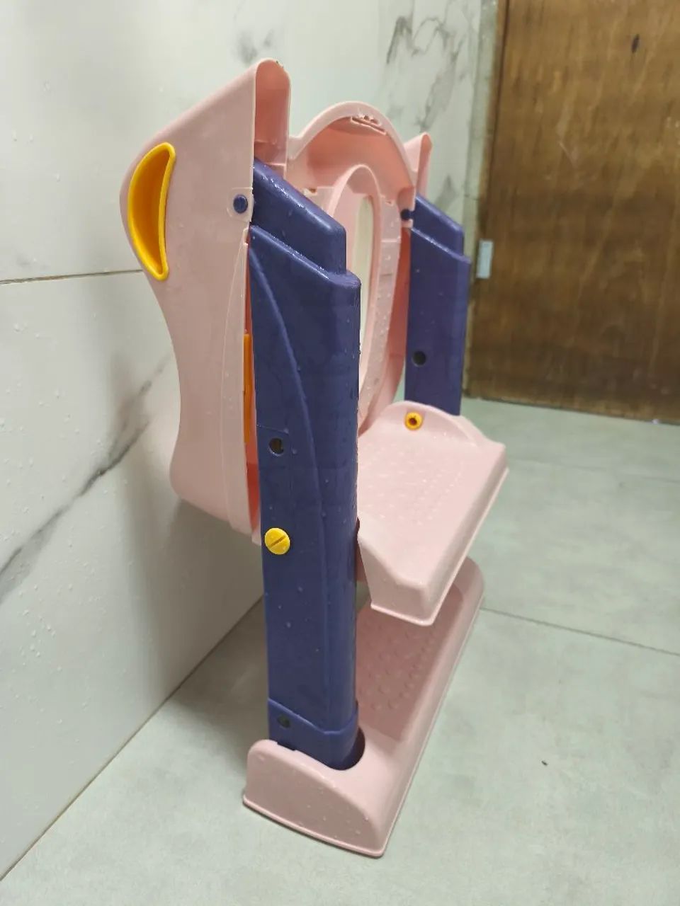 Assento redutor de vaso infantil  - Foto 4
