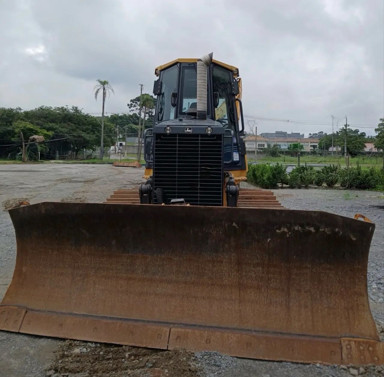 Trator de Esteira John Deere 700J ano 2021, com 5.400 horas e ar condicionado, em SP - Foto 4