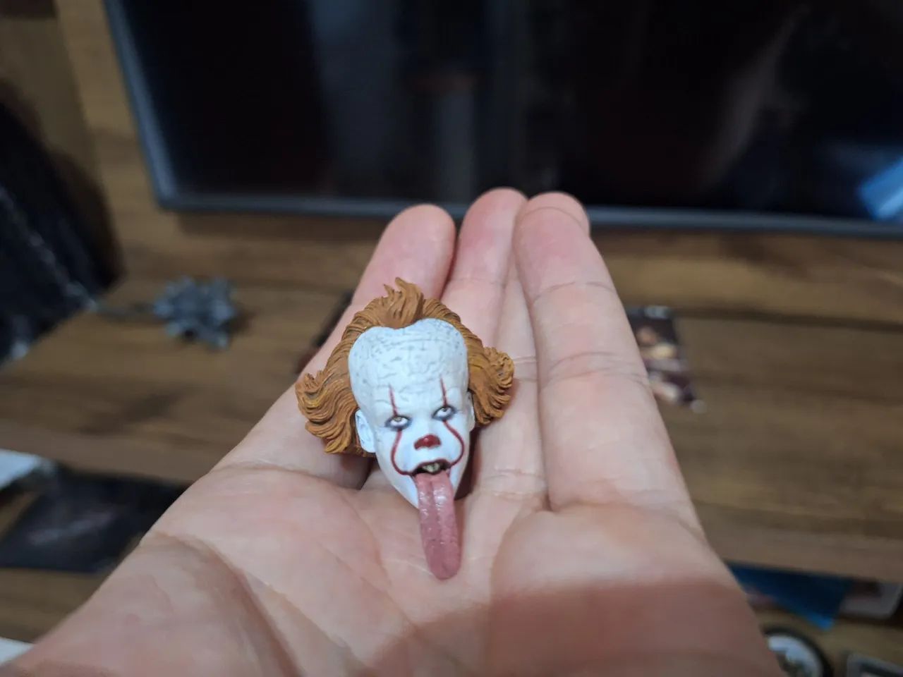 LOTE NECA PARA CUSTOMIZAÇÃO - IT PENNYWISE E TERRIFER ART THE CLOWN - Foto 3