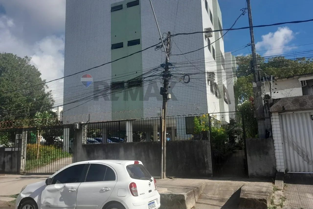 Imóvel no Prado: 7 Quartos e 16 Cômodos, ideal para Morar ou Empresa - Foto 5