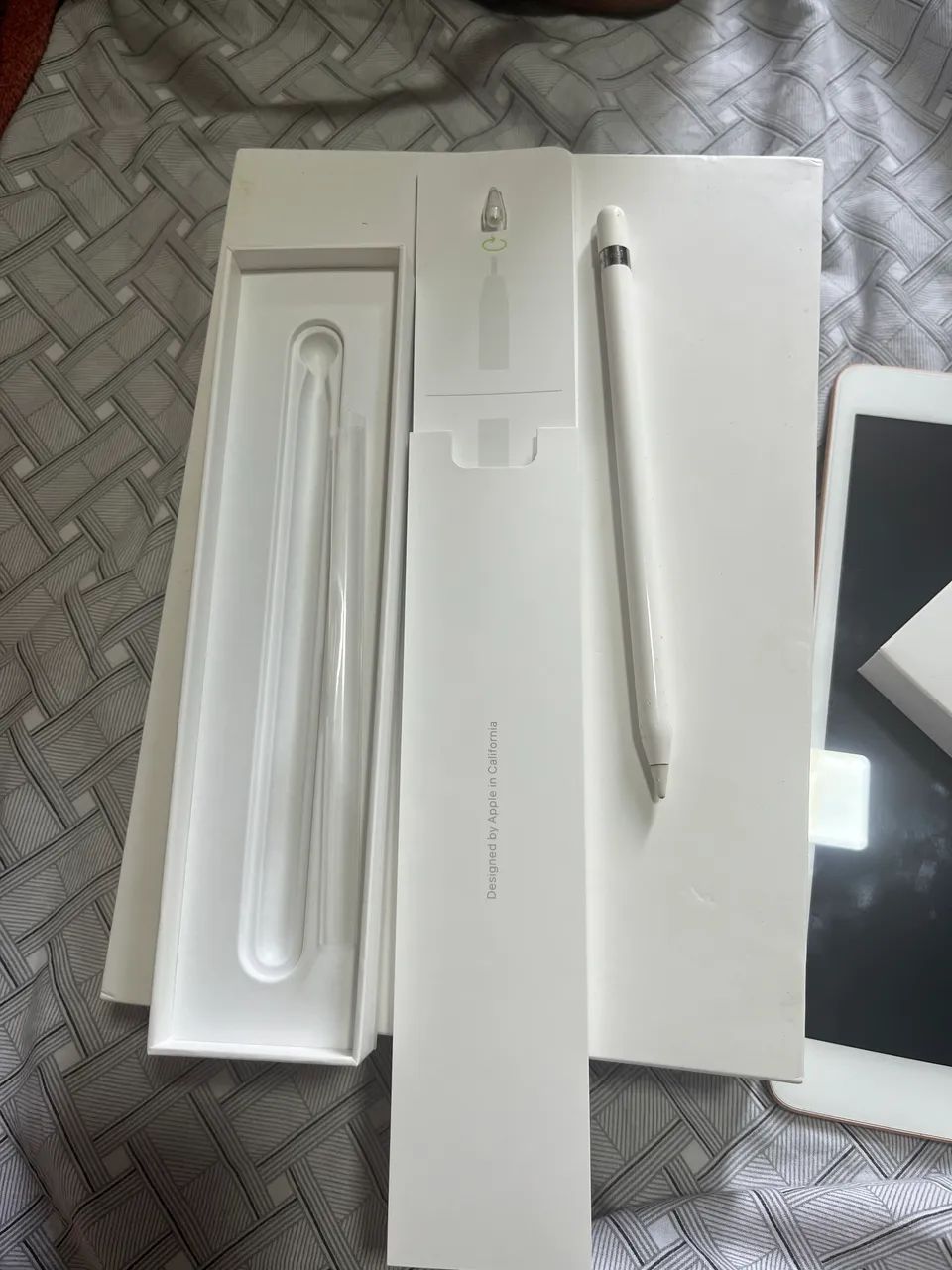 iPad oitava geração 32 GB com Apple Pencil  - Foto 4
