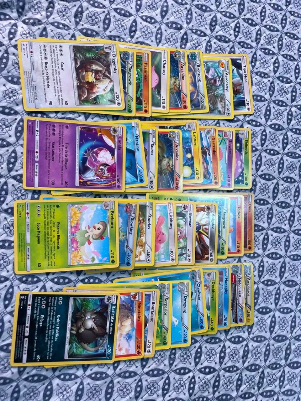 Álbum com 200 cartas Pokémon sendo 17 Lendárias  - Foto 2
