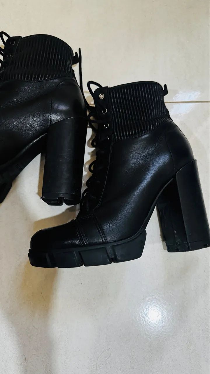 Bota Preta Cano Médio com Cadarço - Foto 2