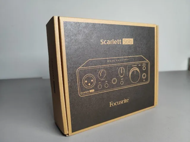 FOCUSRITE SCARLETT SOLO 3RD GEN - Equipamentos e Acessórios de Som