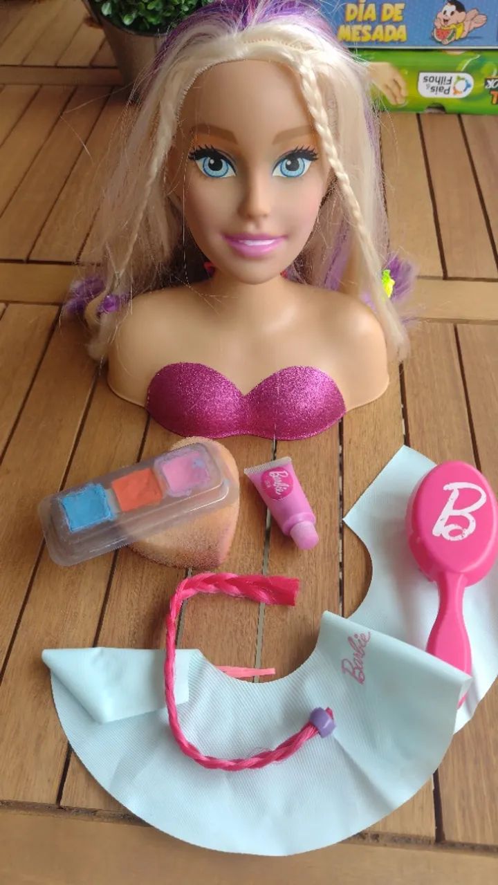 Barbie Cabelo e Maquiagem 