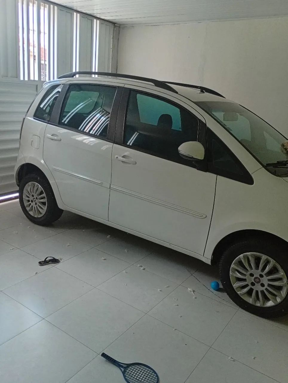 Fiat Idea Attractive 1.4 Fire Flex 8V 5P 2011 - Foto 3