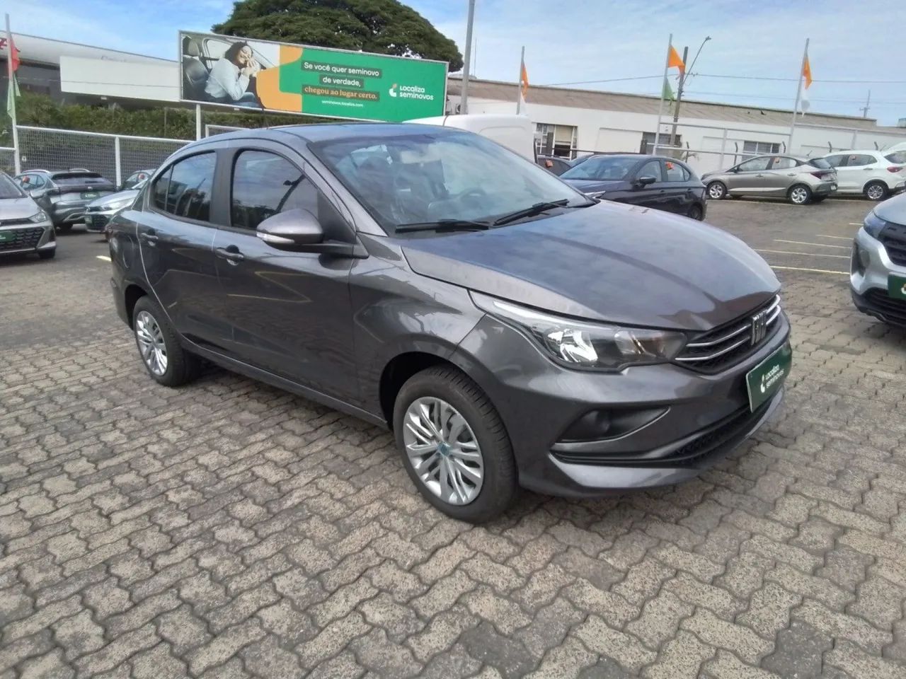 Fiat Cronos DRIVE 1.3 8V Flex Aut., foto 7 de 12