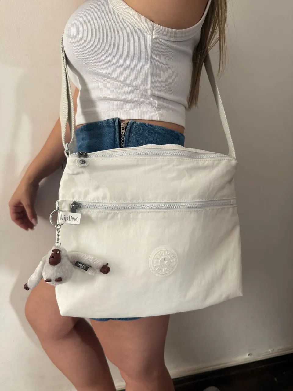 Bolsa Kipling branca média nova importada - Foto 4