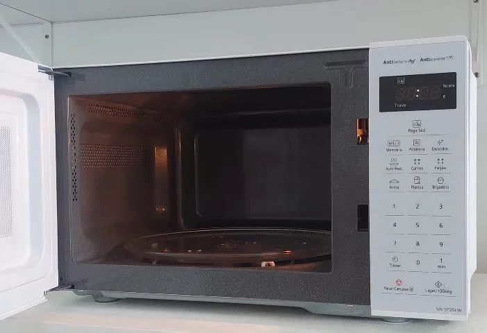 Microondas Panasonic 21L - Foto 4