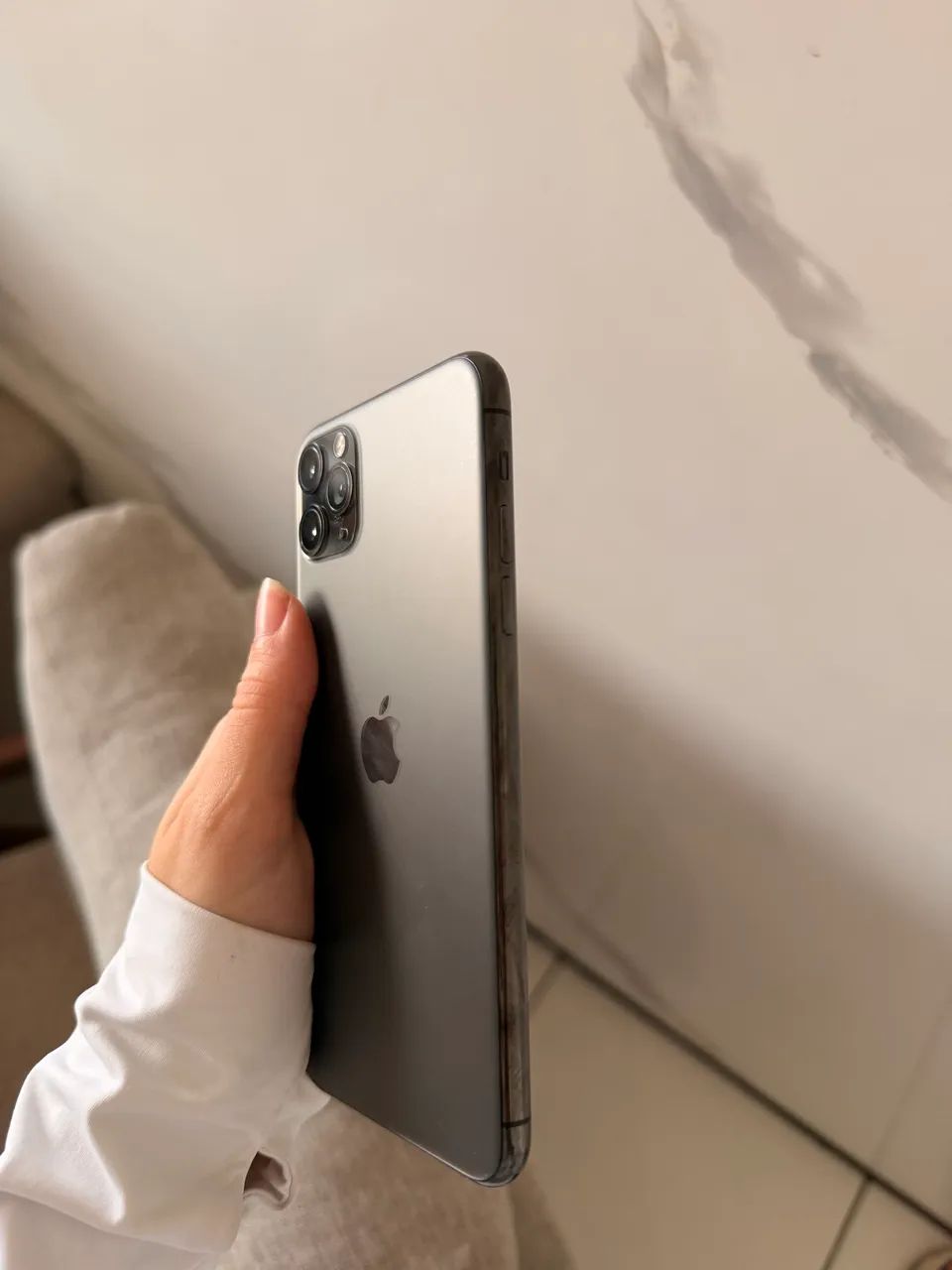 IPHONE 11 PRO MAX  - Foto 2