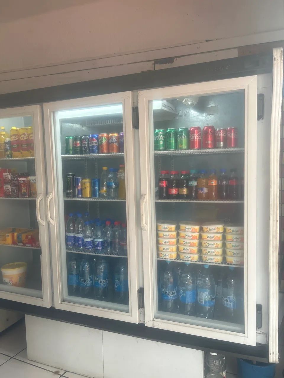 Expositor refrigerado 3 portas  - Foto 3