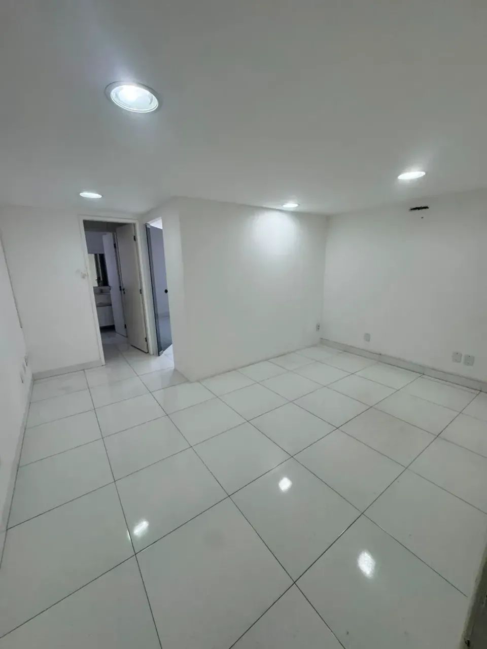 Sala para aluguel  33 m²  em Ponta Verde - Maceió - AL - Foto 2