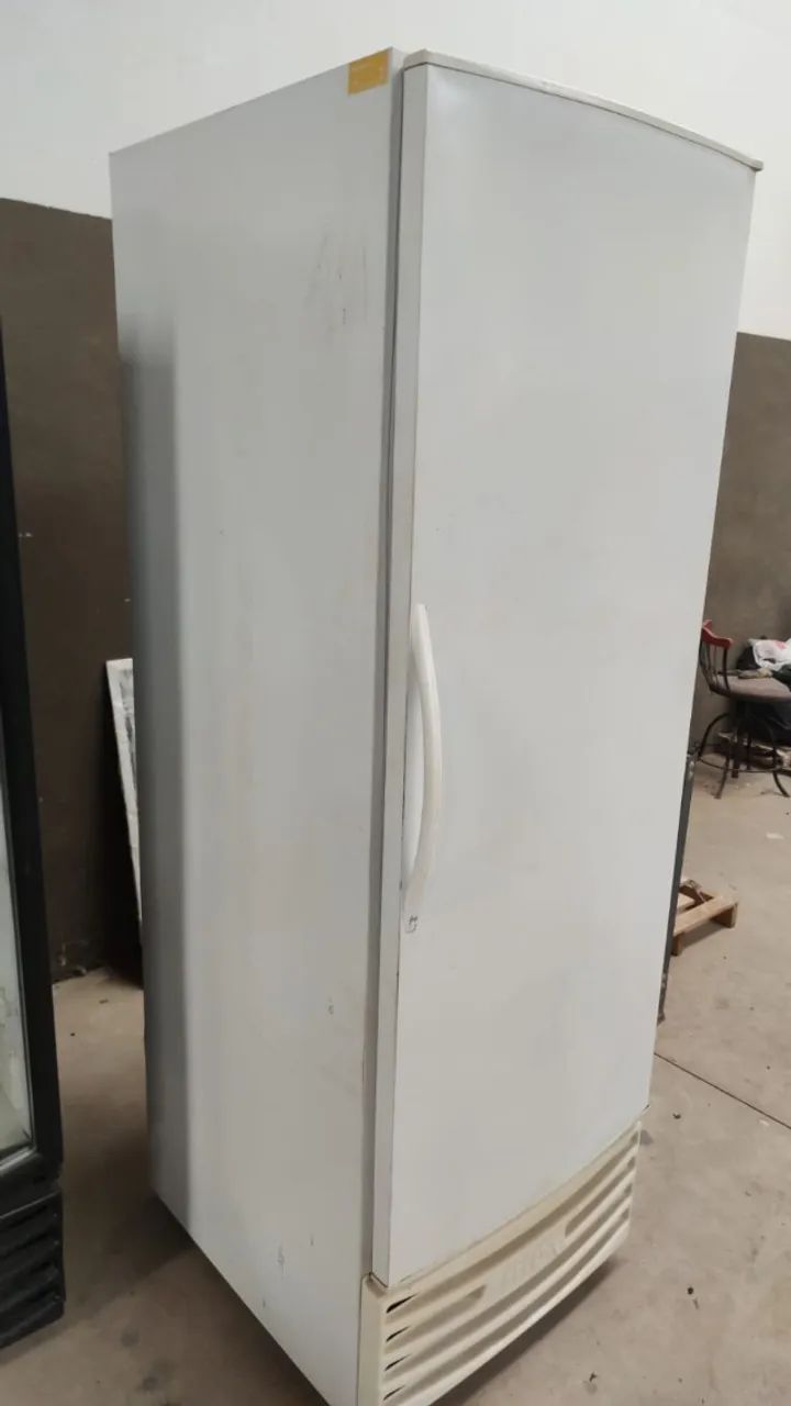 Geladeira/Freezer Expositor Vertical Frilux - Geladeiras e