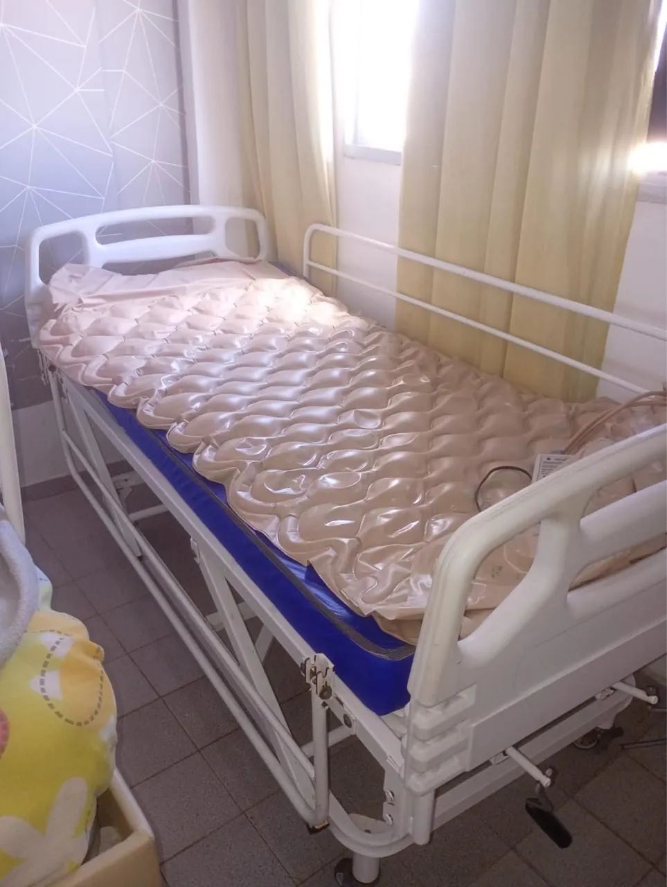 Cama hospitalar - Foto 2
