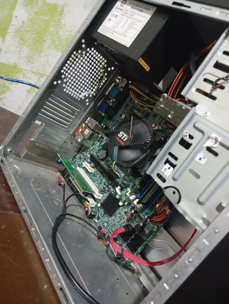Pc i5 650, 4gb ram, sem placa de vídeo com HD de 320 gb 