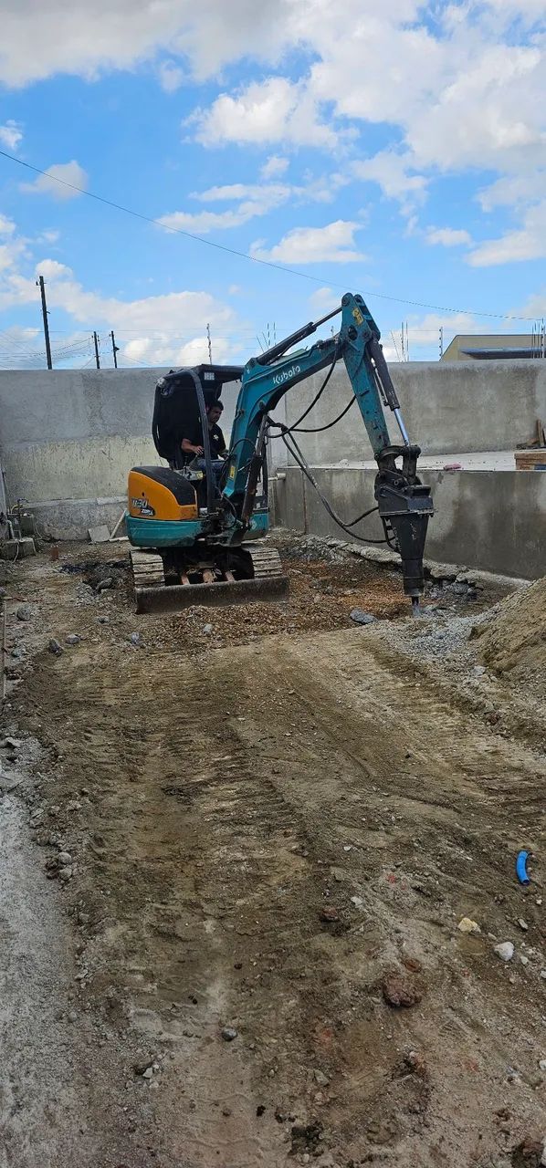 Serviço com Bobcat (miniescavadeira e minicarregadeira) - Foto 5