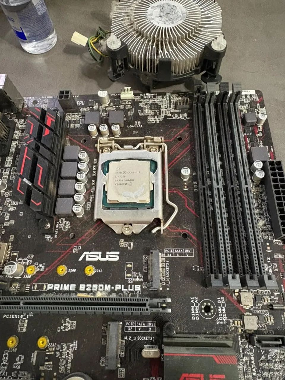 i7 7700 com placa mae e cooler box - Foto 2