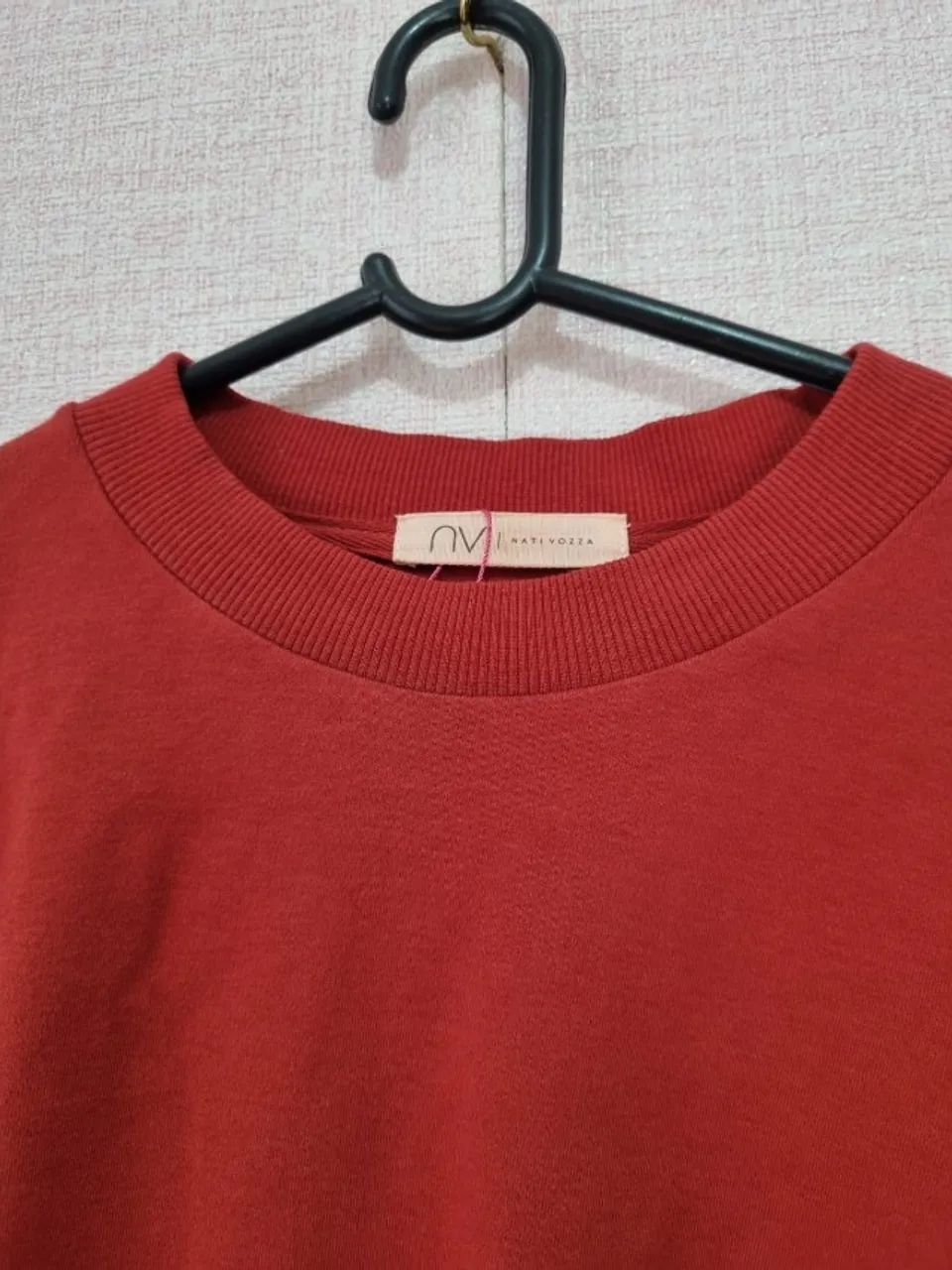 BLUSA DE MANGAS AMPLAS COR TELHA NATI VOZZA - Foto 4