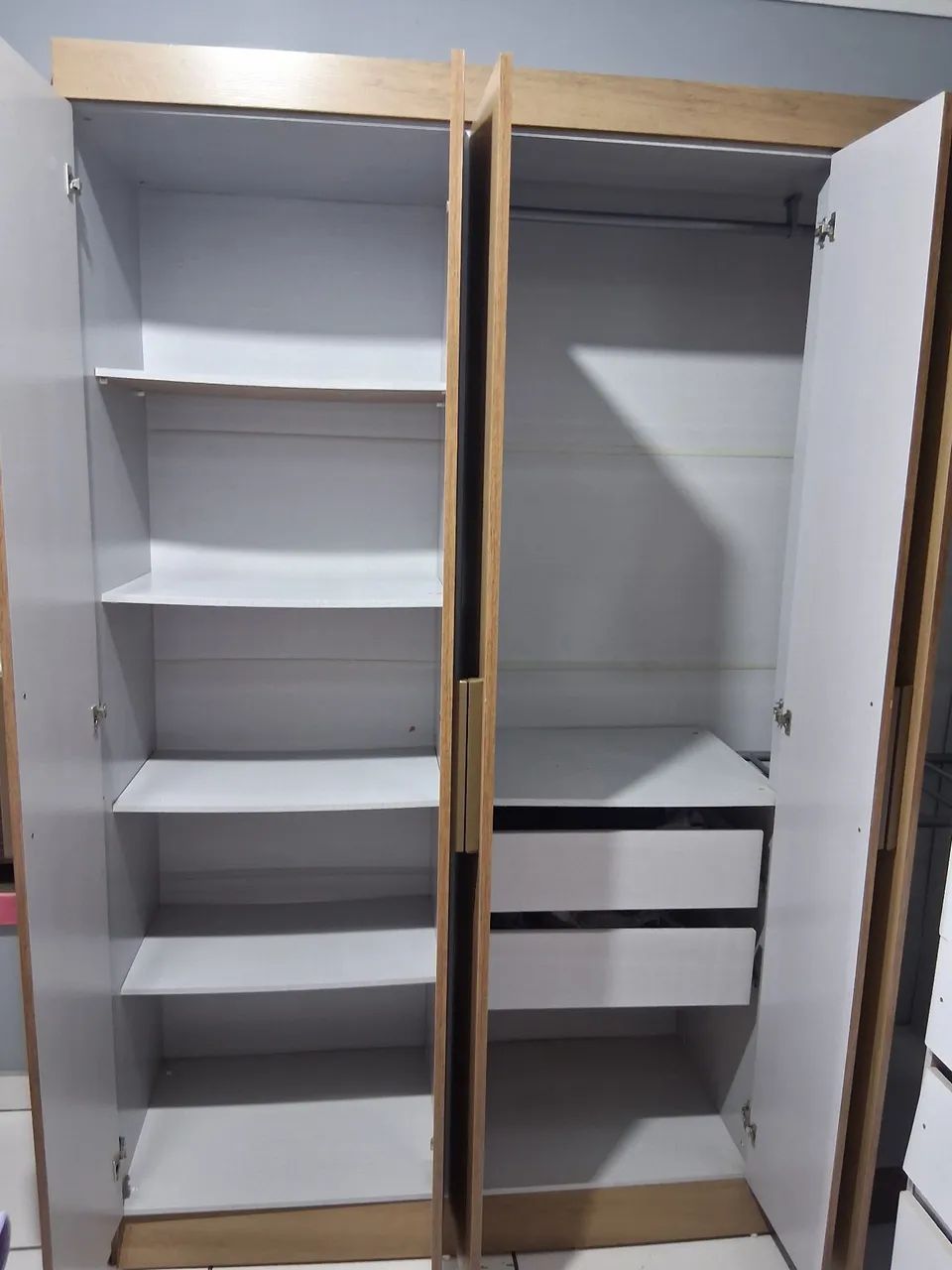 Guarda roupa 6 portas  - Foto 2