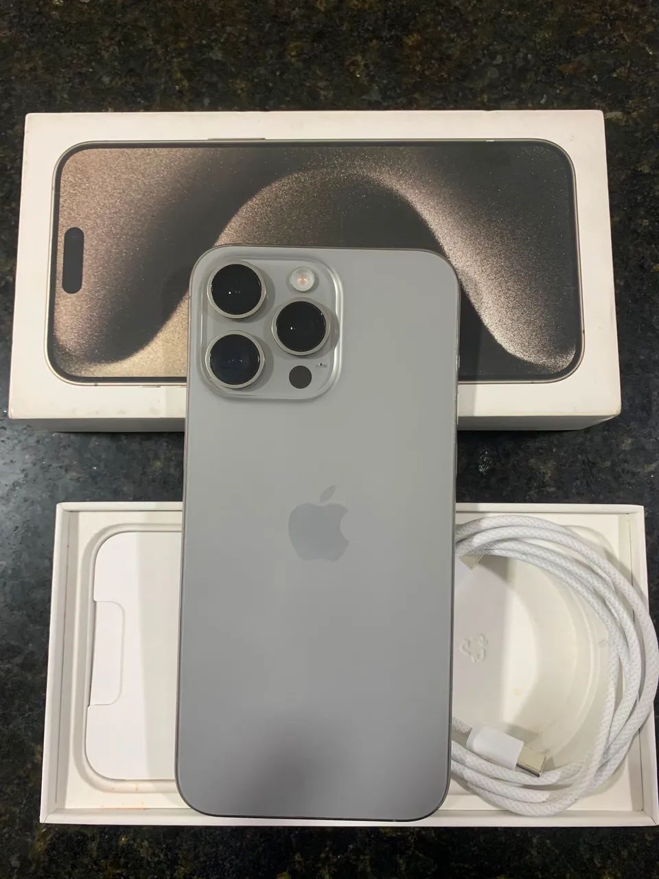 iPhone 15 Pro Max 