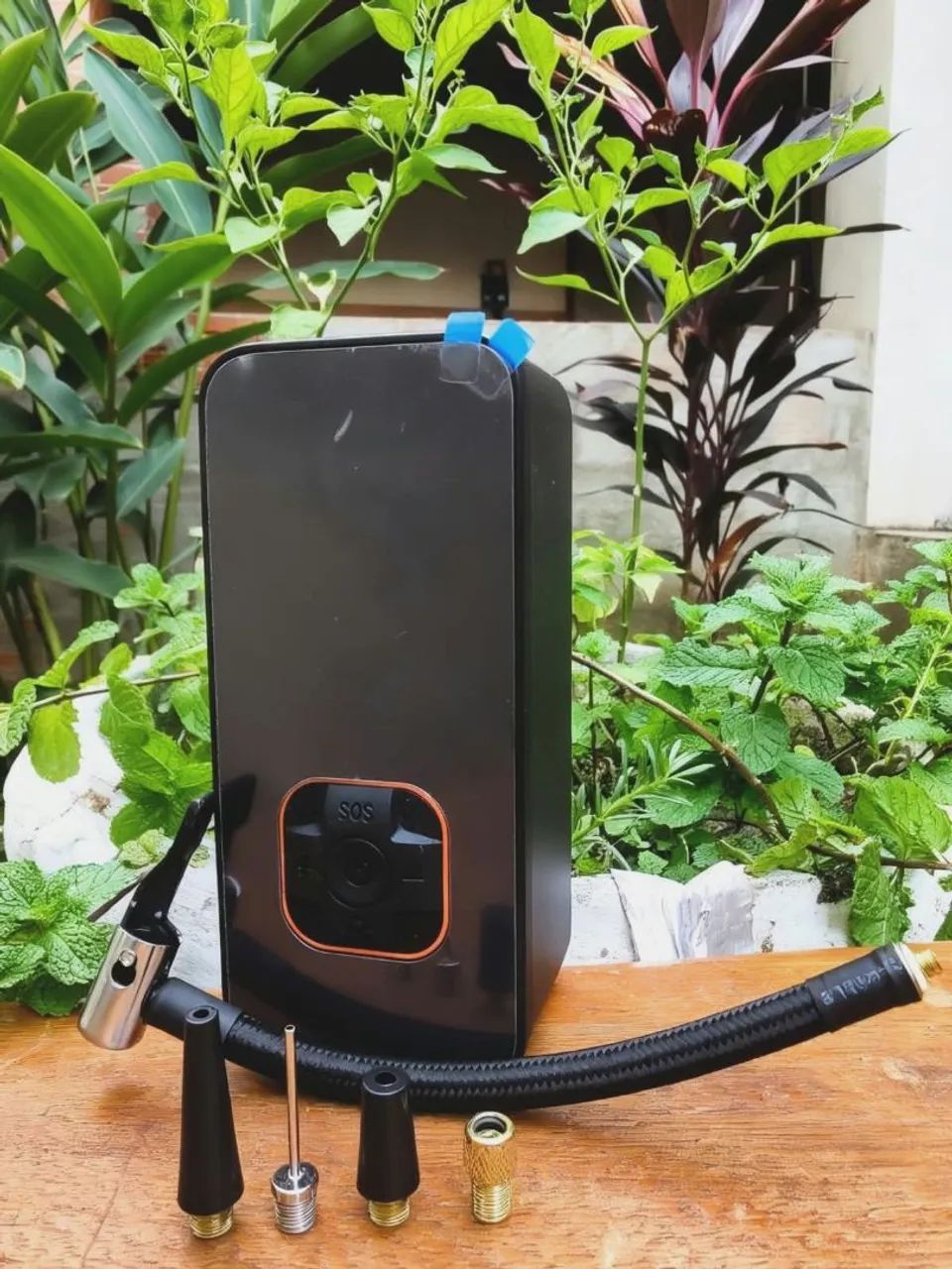 Auxiliar de Partida + Compressor de Pneu Portátil 4 em 1 - Foto 2