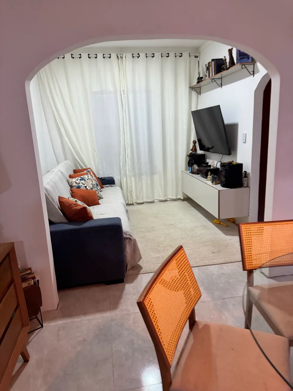 VENDO CHAVE - CASA REFORMADA 