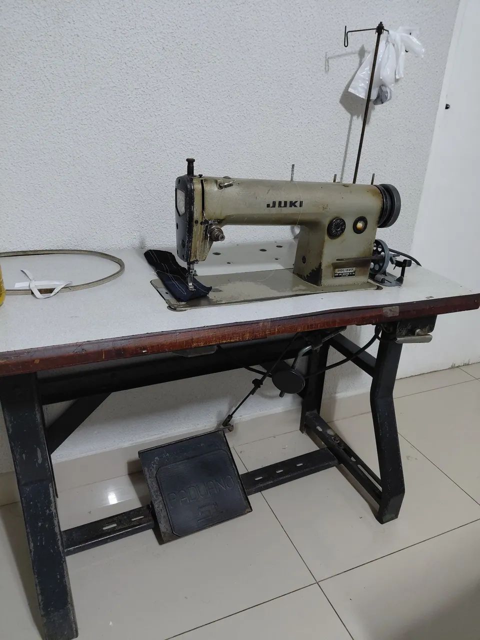 Máquina de custura reta industrial  - Foto 3