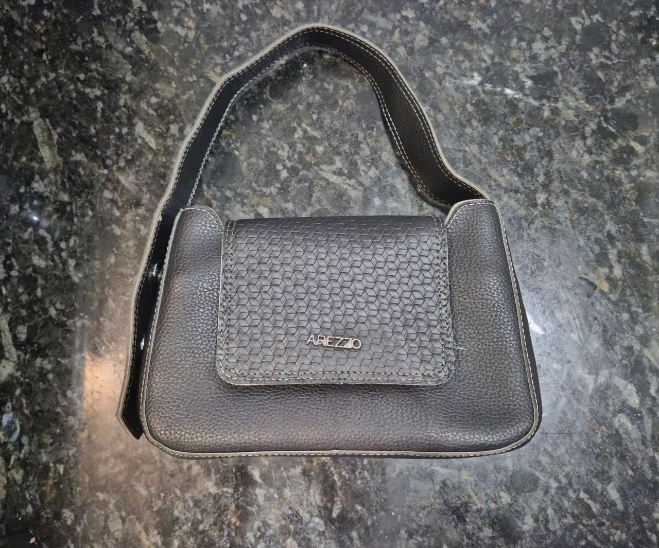 Bolsa Baguete Arezzo nova