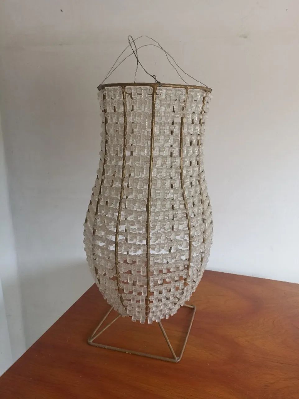 Vaso Decorativo Aramado com Pedras / 53cm