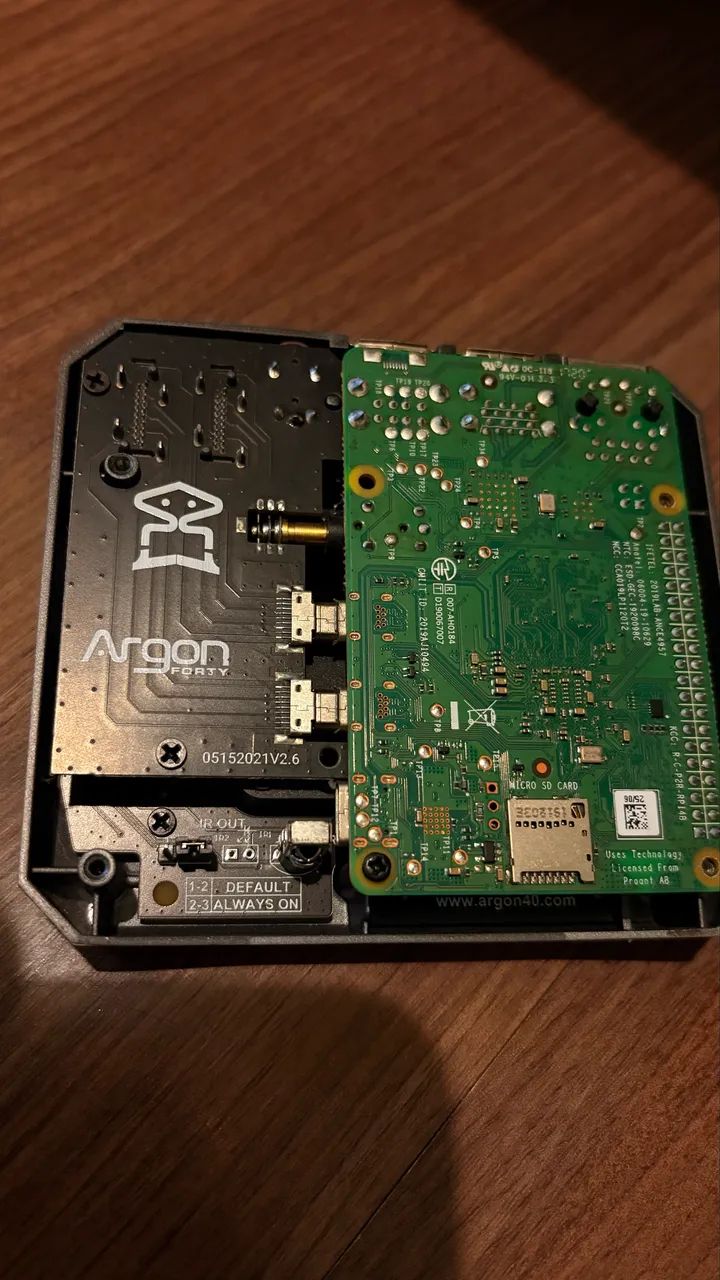 Raspberry pi 4 8gb + case argon com cooler e entrada para nvme m.2 - Foto 2