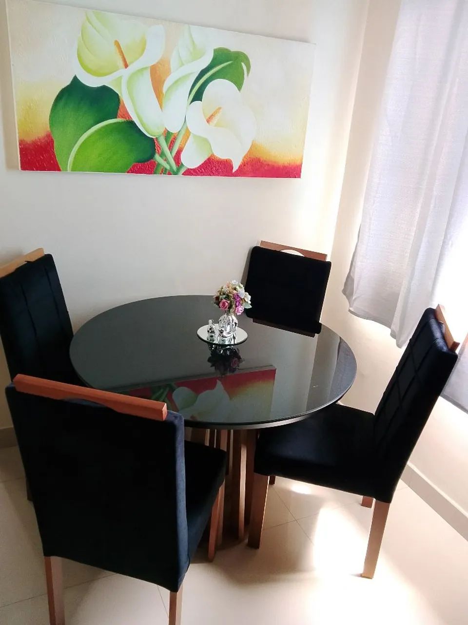 Mesa 4 cadeiras 