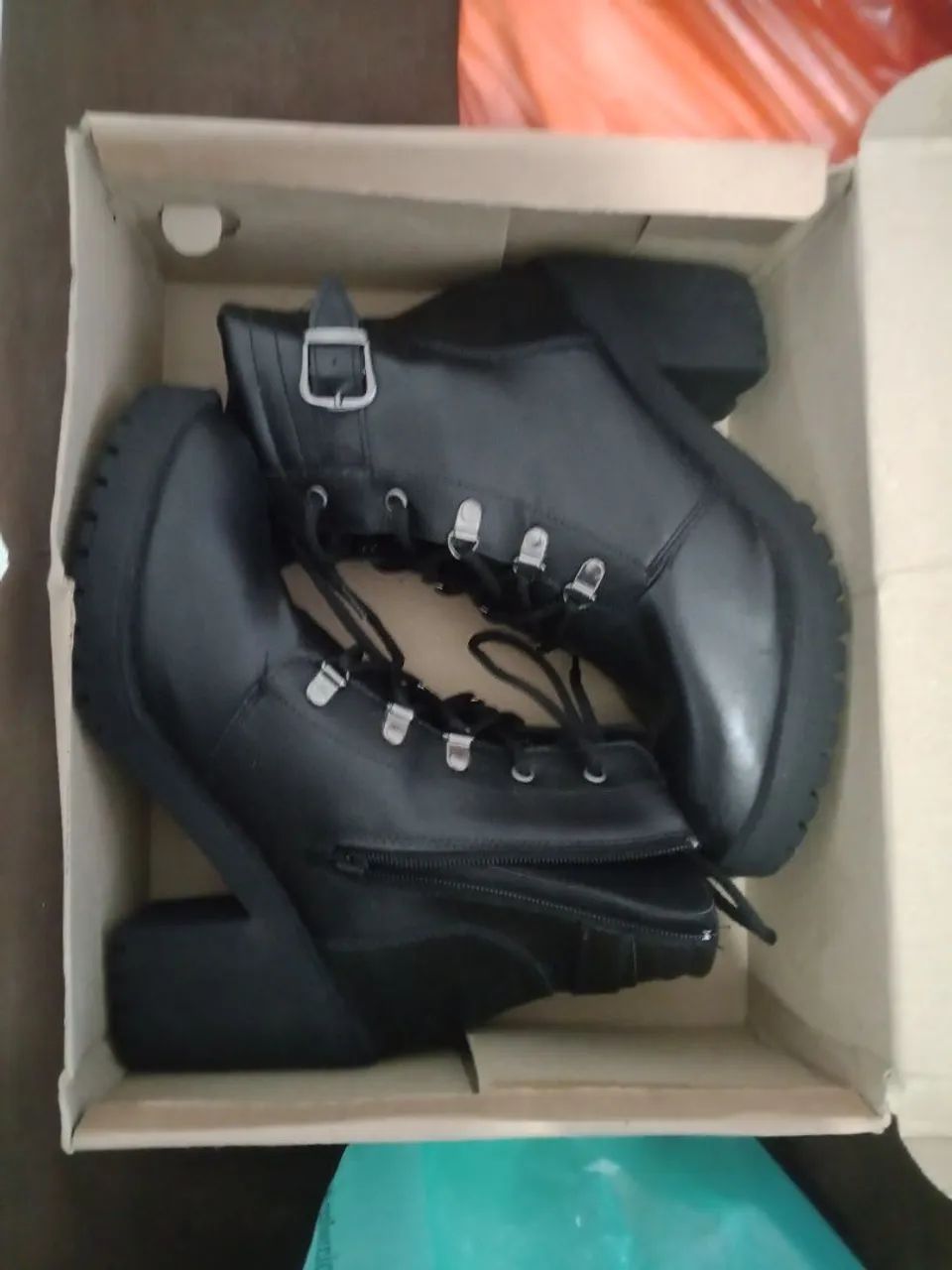 Bota de Couro 