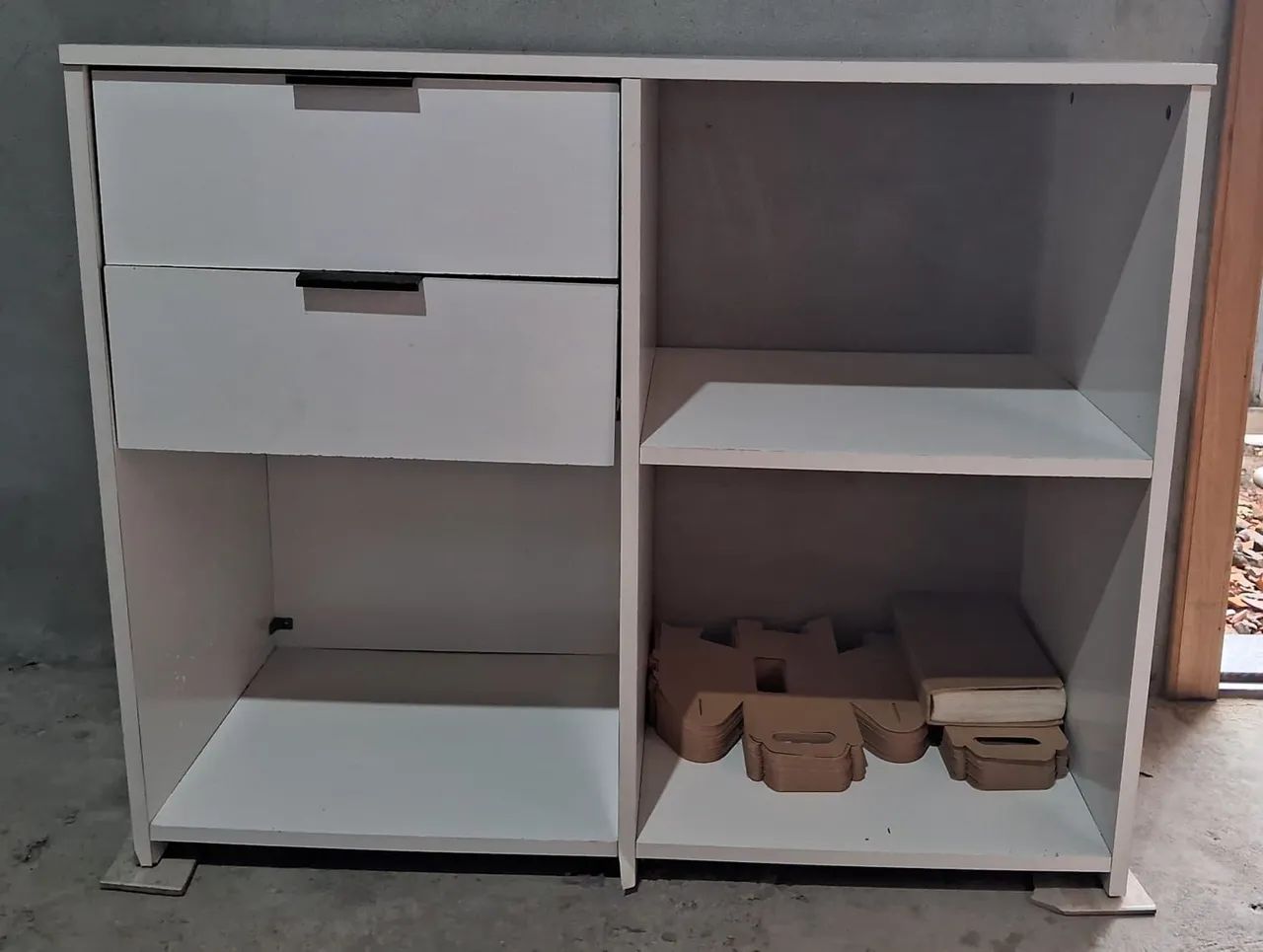 Mesa com Gavetas/Escrivaninha 