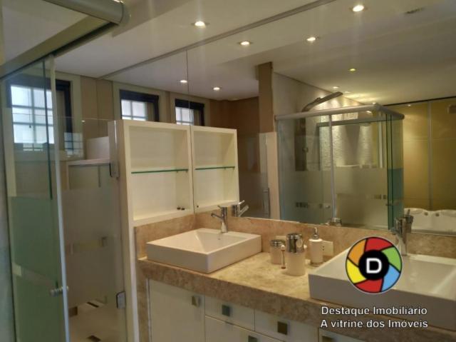 Linda de alto padrão com sala cinema privado e pertinho do centro. - Foto 17