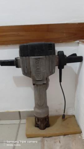 Martelo demolidor 30 kg Makita com AVT. - Foto 2