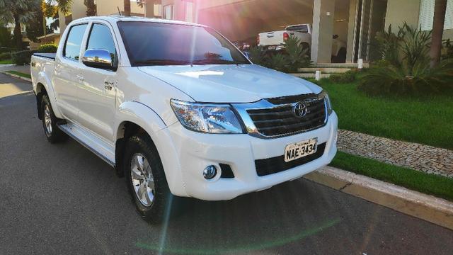 Hilux srv flex 2014