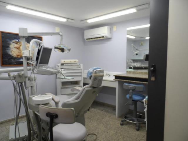 Sala Comercial com 80 m2 em Jaboatão dos Guararapes - Piedade por 4.400,00 para alugar
